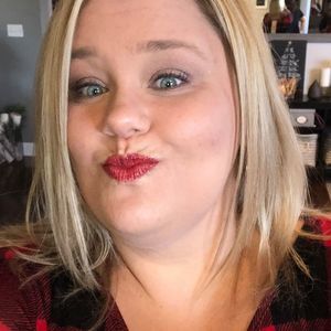 Meet your Posher, Lynn